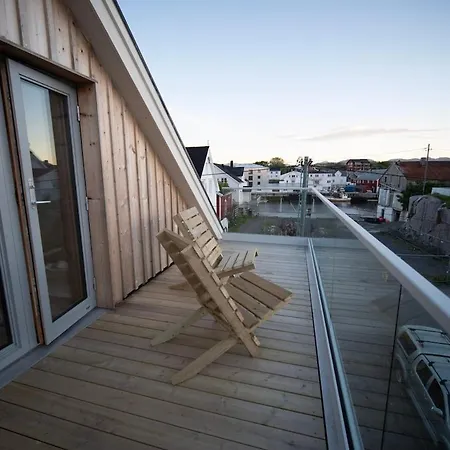 Malnestomten Henningsvær