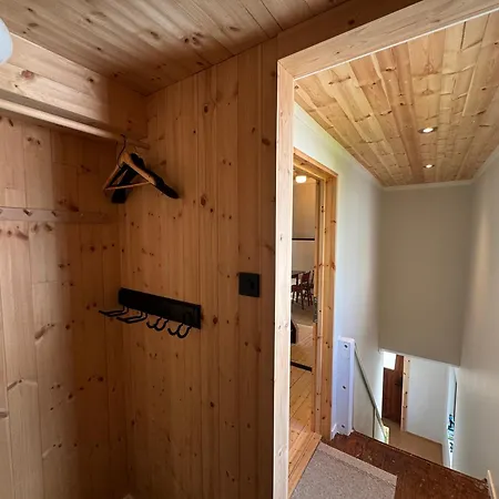 Malnestomten * Henningsvær